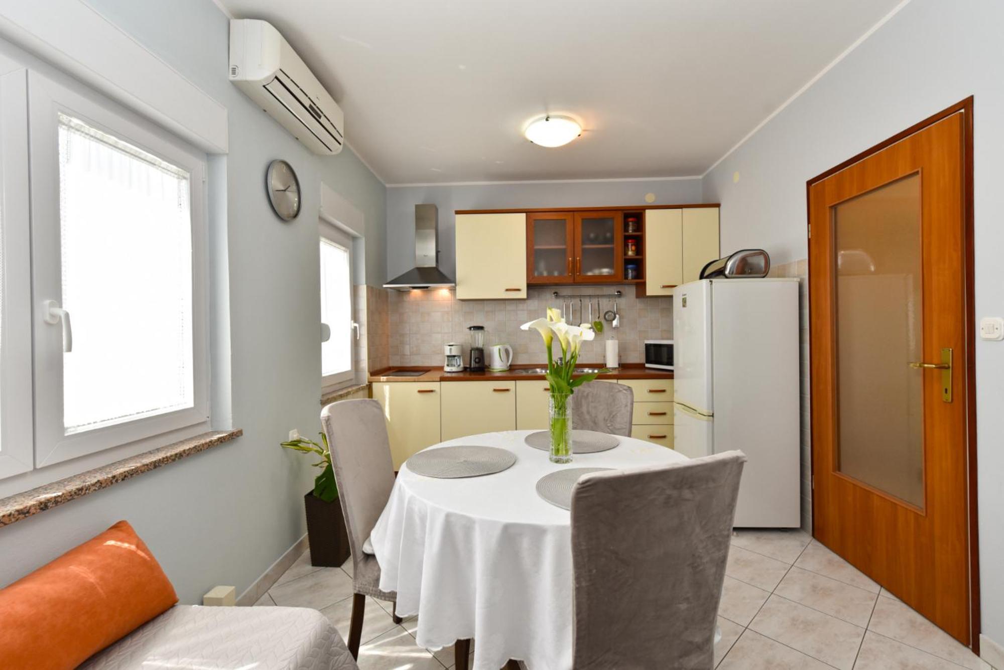 Apartments Nevina 1230 Pula Zewnętrze zdjęcie